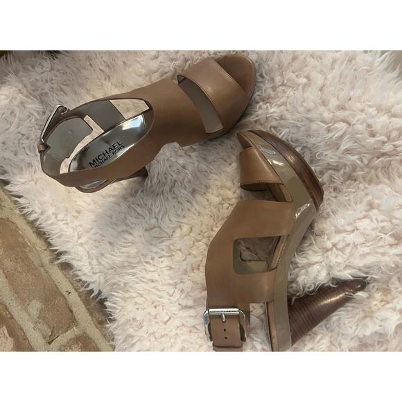 MICHAEL Michael Kors Carla Leather Platform Sandal in a taupe or nude color. - Picture 5 of 5